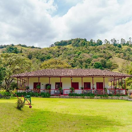 La Cabana Ecohotel - Valle Del Cocora Salento Exterior photo